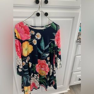 Nuggles top ! Great for the Spring!